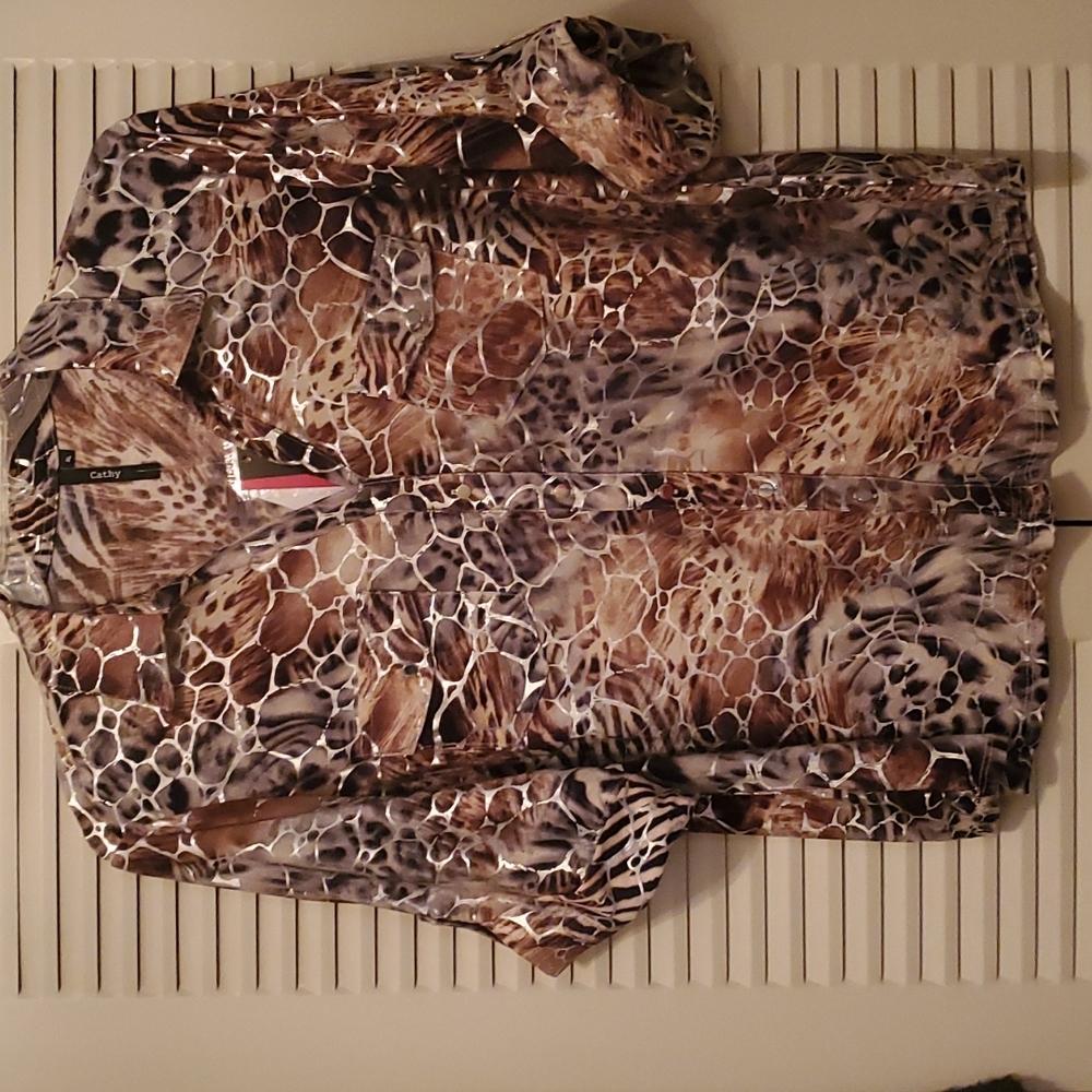 SALE: New ladies blouse